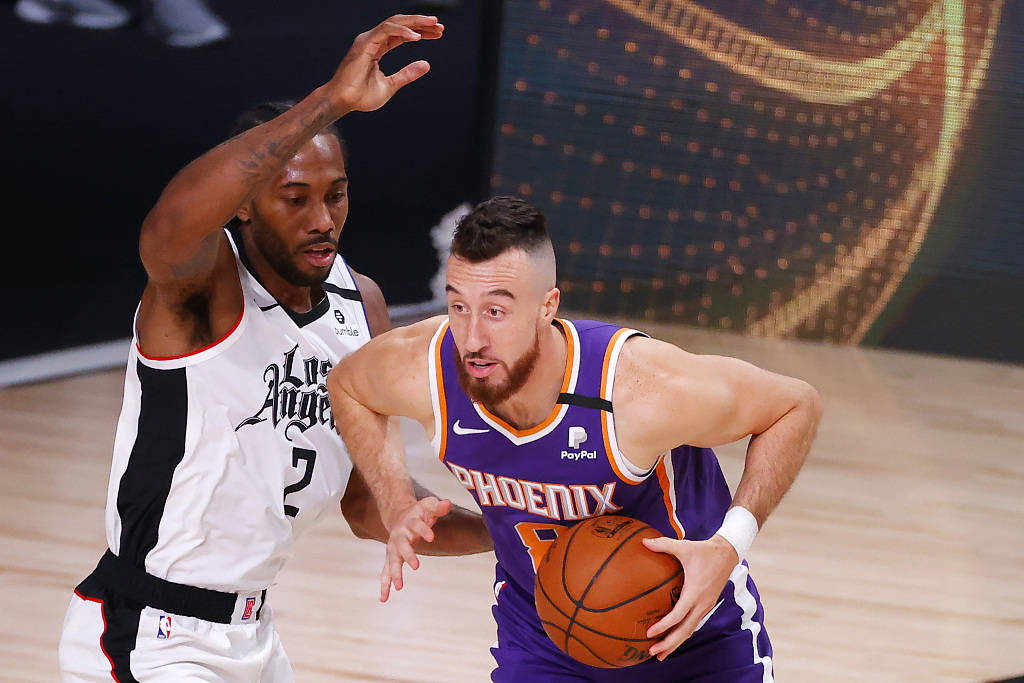 包含集结日体能课后，犹他爵士绝杀压哨备战中超，压力陡增，轮换策略成焦点的词条